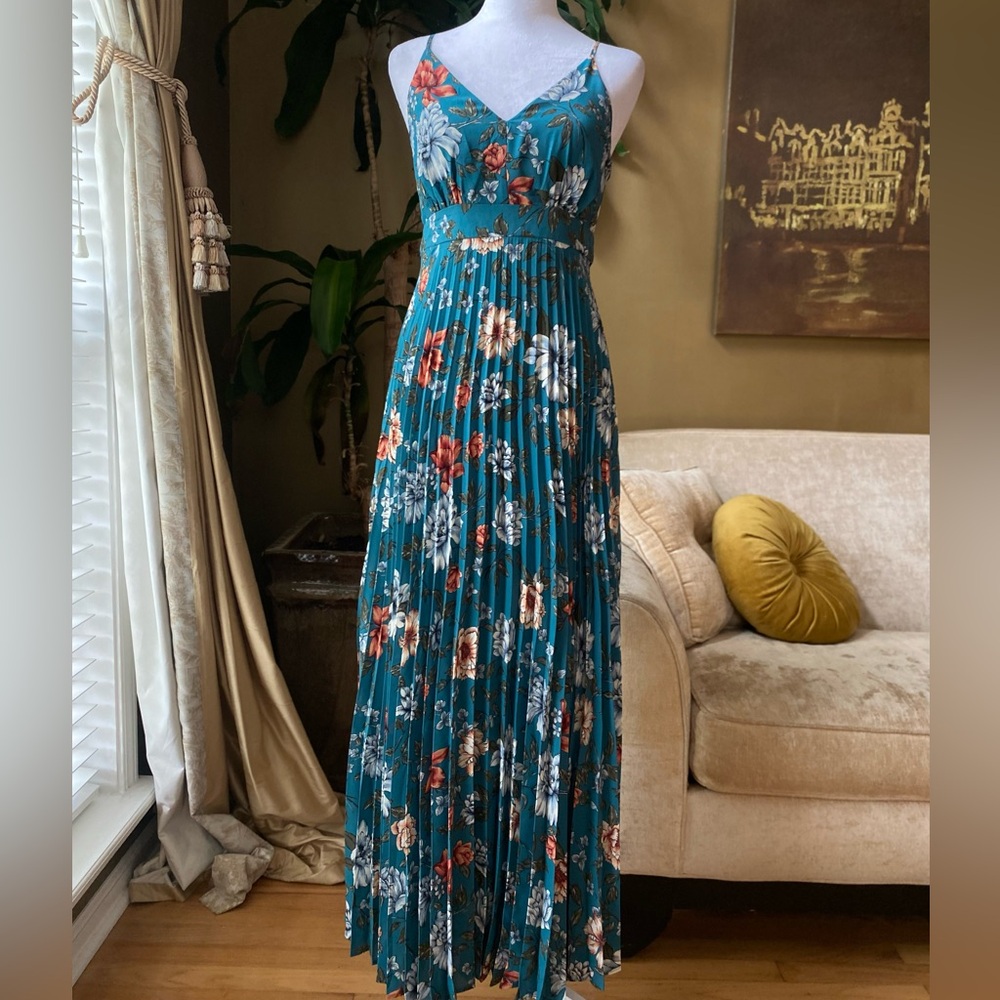 Jessica Simpson Floral Pleated Maxi Dress